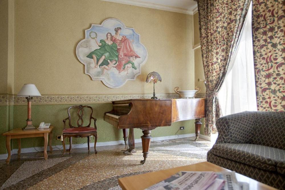 Hotel Bentivoglio Residenza D'Epoca מראה חיצוני תמונה